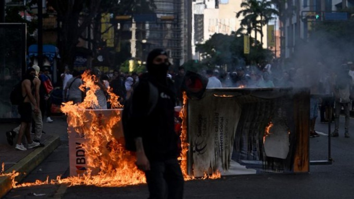 Videos falsos sobre la situación en Venezuela inundan las redes