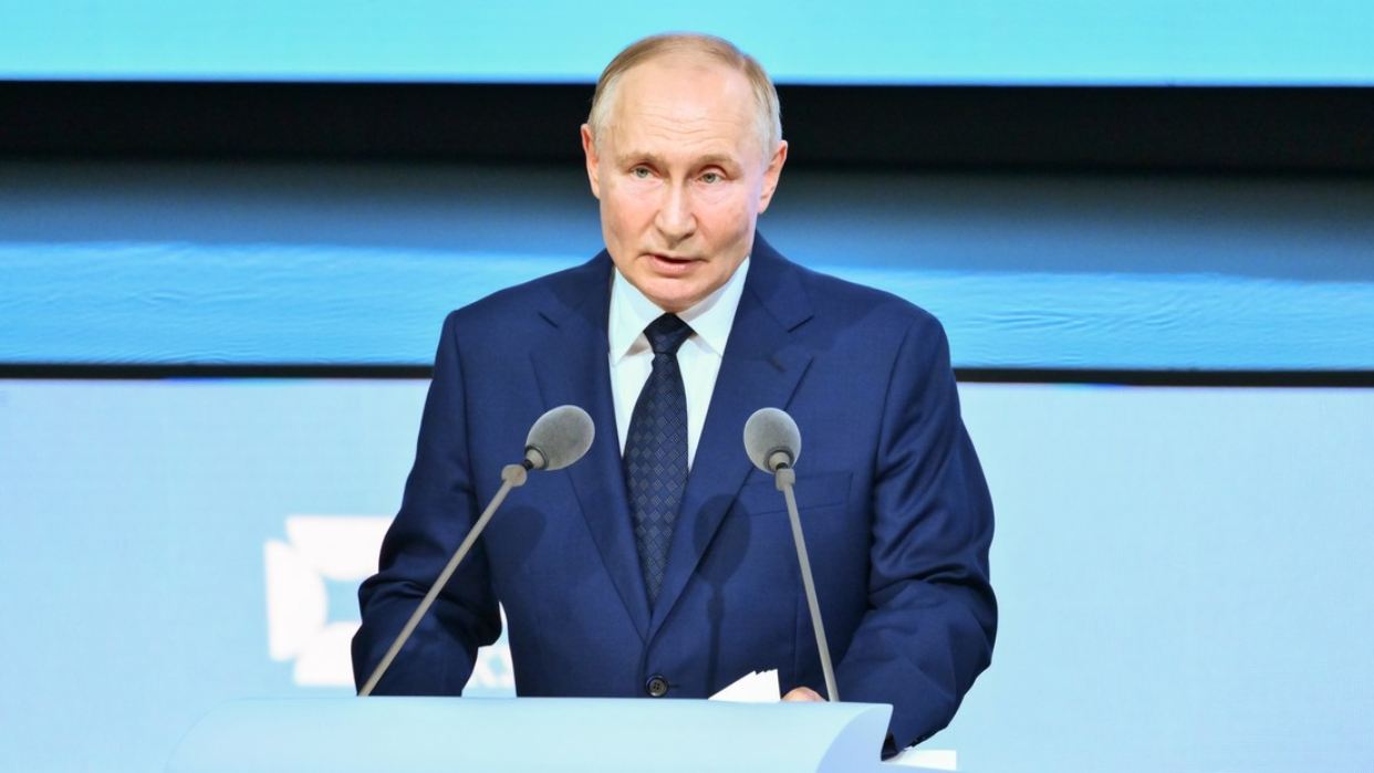 Vladimir Putin afirma que no es momento de asustar a la que gente con la amenaza de la tercera guerra mundial