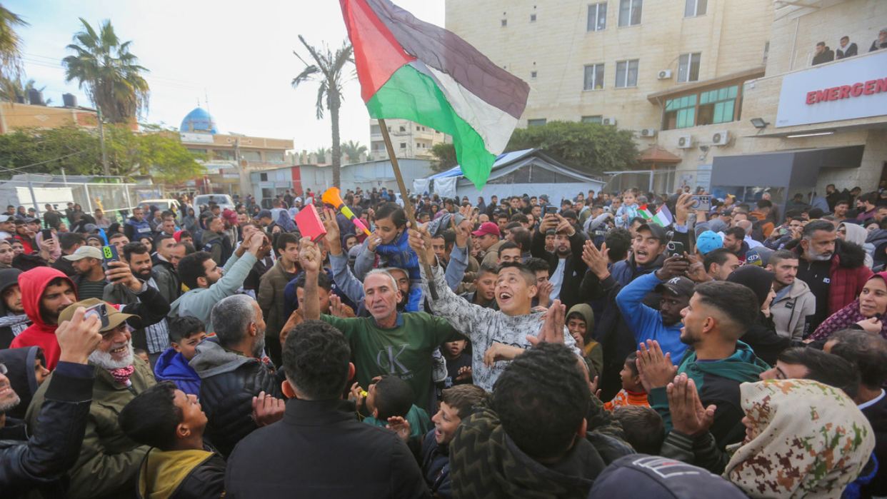 (+Videos) Así celebran los palestinos la entrada en vigor del alto el fuego