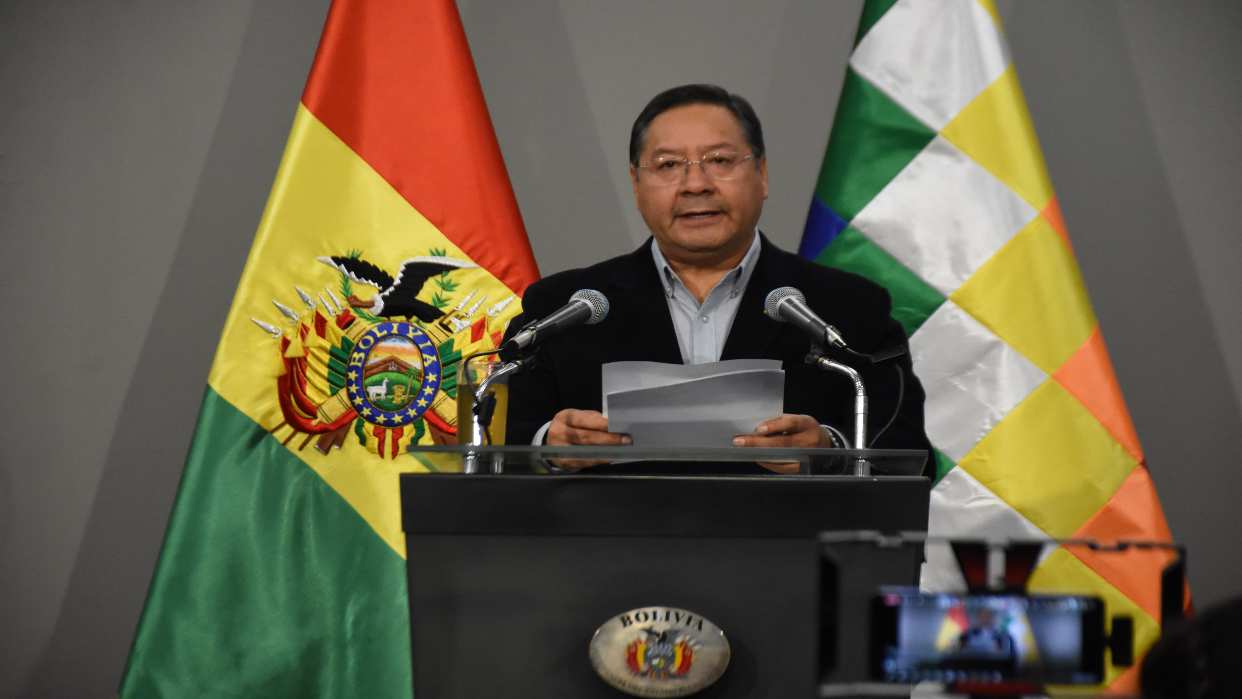 Arce declina su candidatura presidencial en Bolivia y llama a la unidad