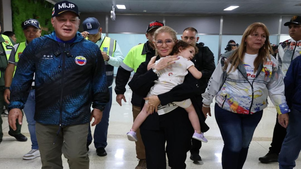 En Fotos: ¡Maikelys Espinoza volvió a casa! La niña venezolana se reencuentra con su familia gracias al Gobierno Nacional