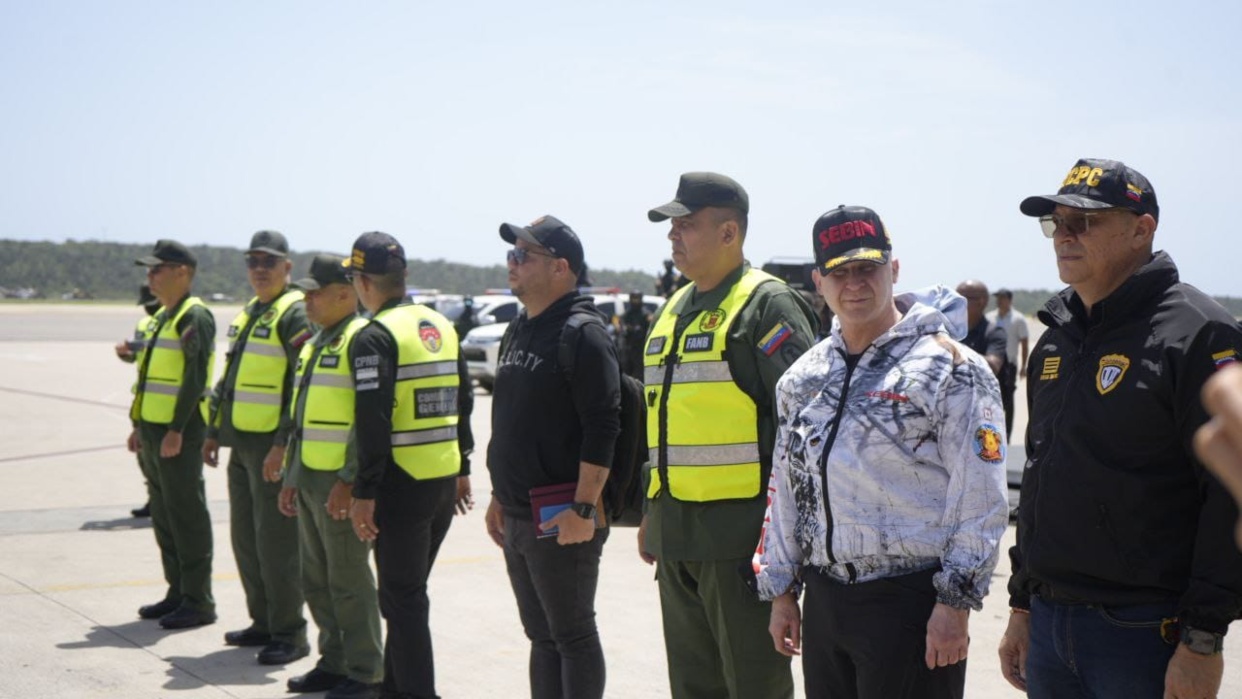 Más de 200 venezolanos arribaron este viernes al país en un vuelo proveniente de Texas, Estados Unidos (+Fotos)