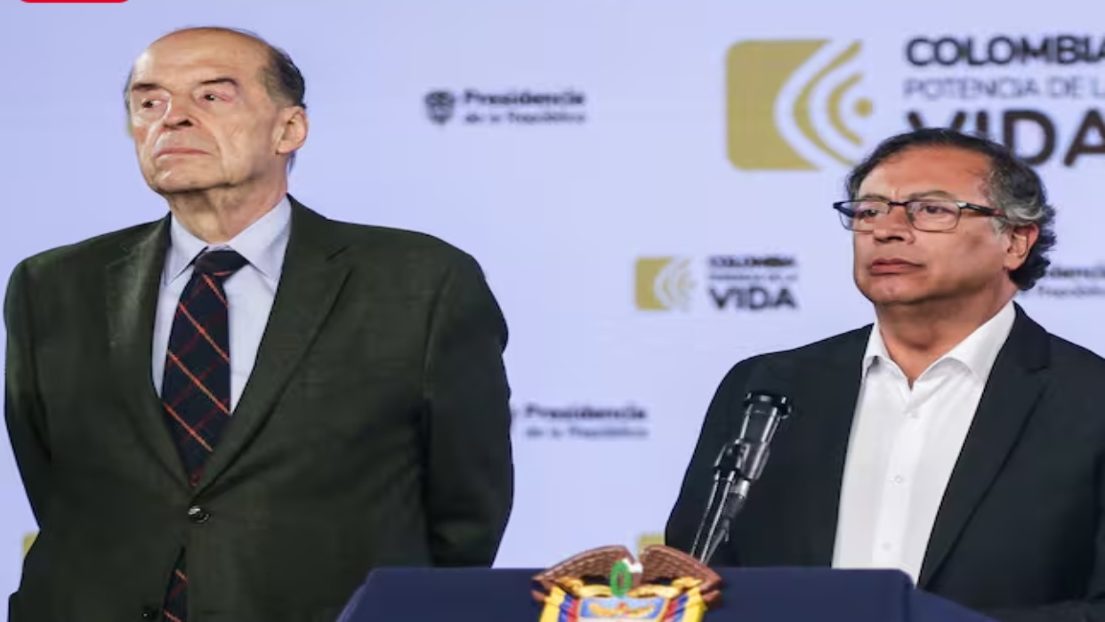 Gustavo Petro denuncia penalmente a su excanciller Álvaro Leyva por conspiración 