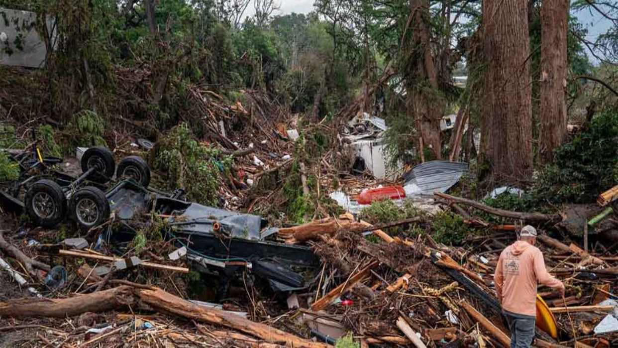 Más de un centenar de muertos por devastadoras inundaciones en Texas