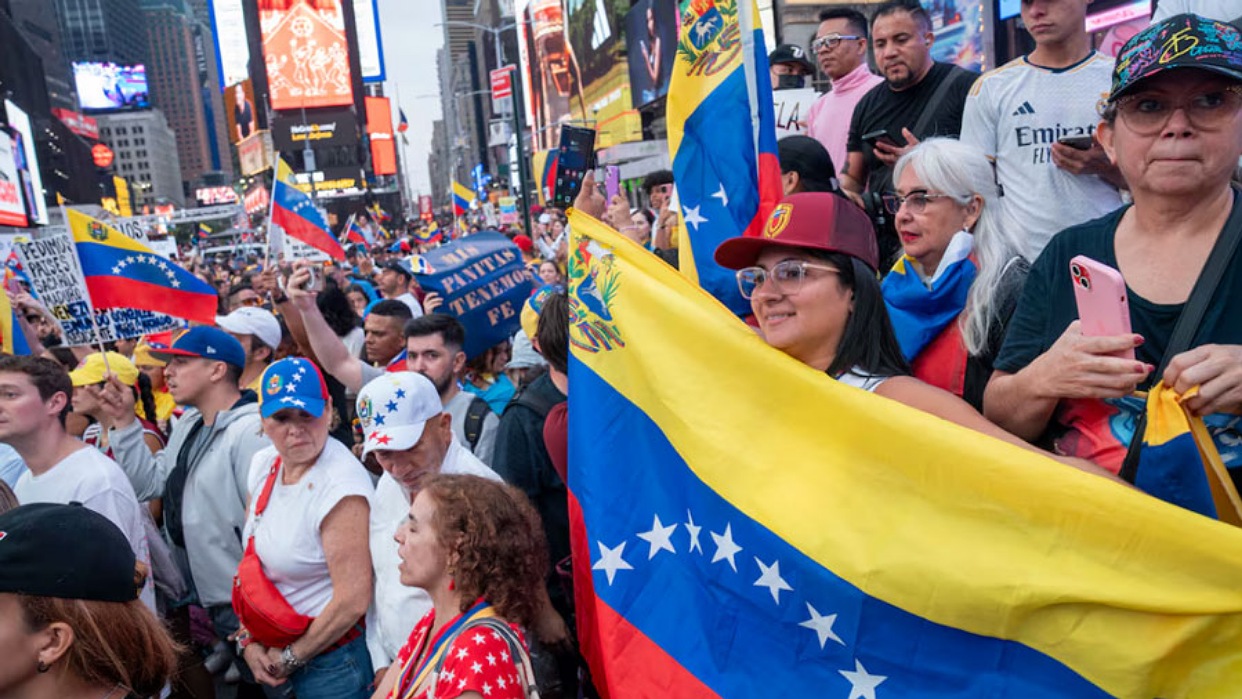 Corte de EEUU falla a favor de venezolanos amparados a TPS