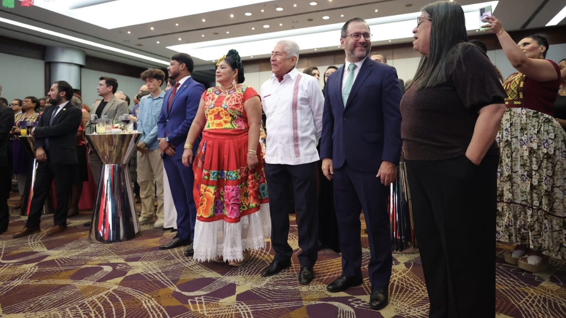 Embajada de México en Venezuela conmemoró el 215º Aniversario del Grito ...