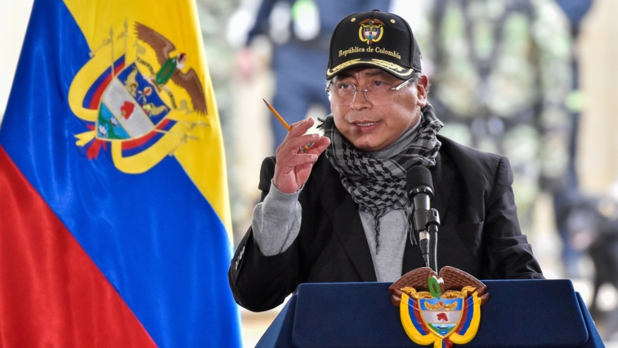 Gustavo Petro exige a la OEA "pronunciarse" por ataques de EEUU en el ...