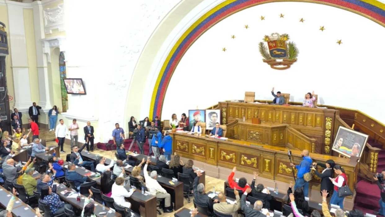 La Asamblea Nacional aprueba ley clave para la defensa integral de Venezuela