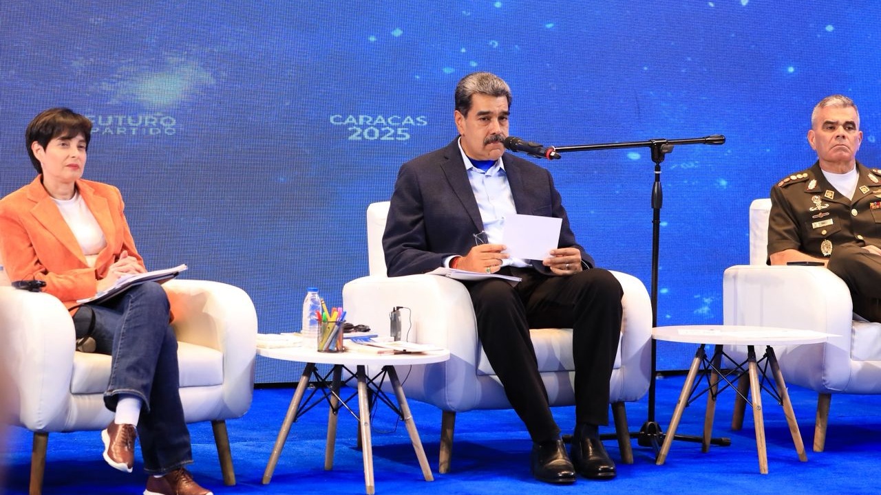 Maduro Urges US to Lift Cuba Blockade Amid Humanitarian Crisis Post-Hurricane