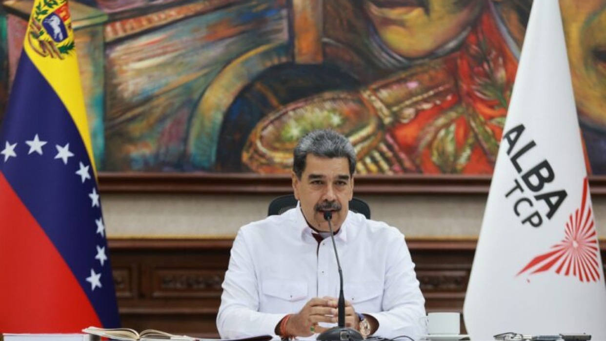 Maduro refuerza defensa nacional tras 25 semanas de agresiones imperiales en Venezuela