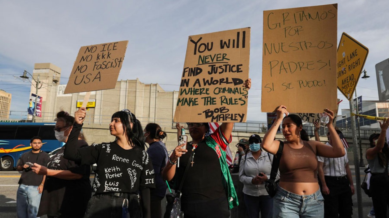 Miles de personas se movilizaron en EEUU contra políticas autoritarias ...