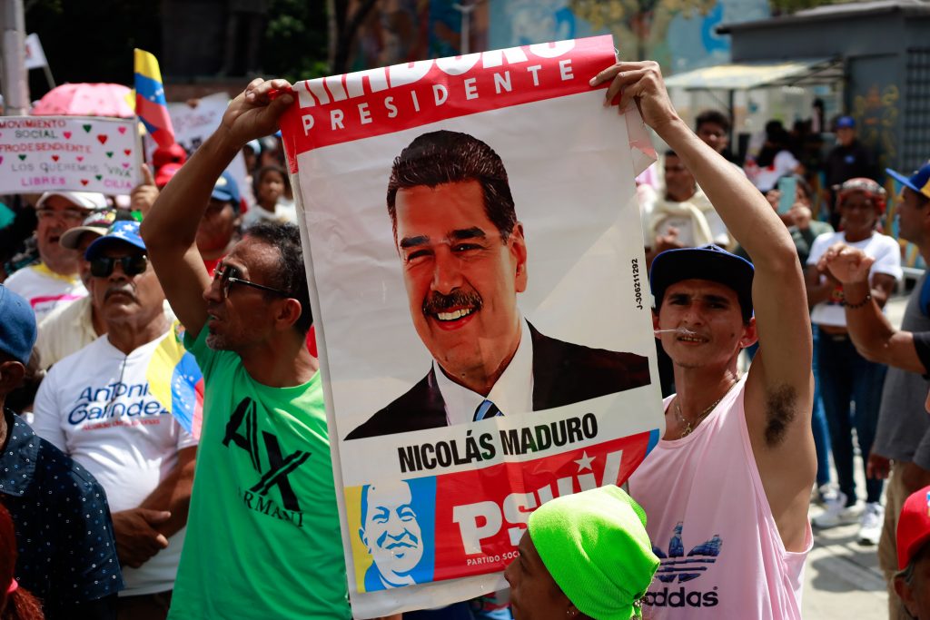 En Fotos: Pueblo venezolano exige libertad de Maduro y Cilia Flores con ...