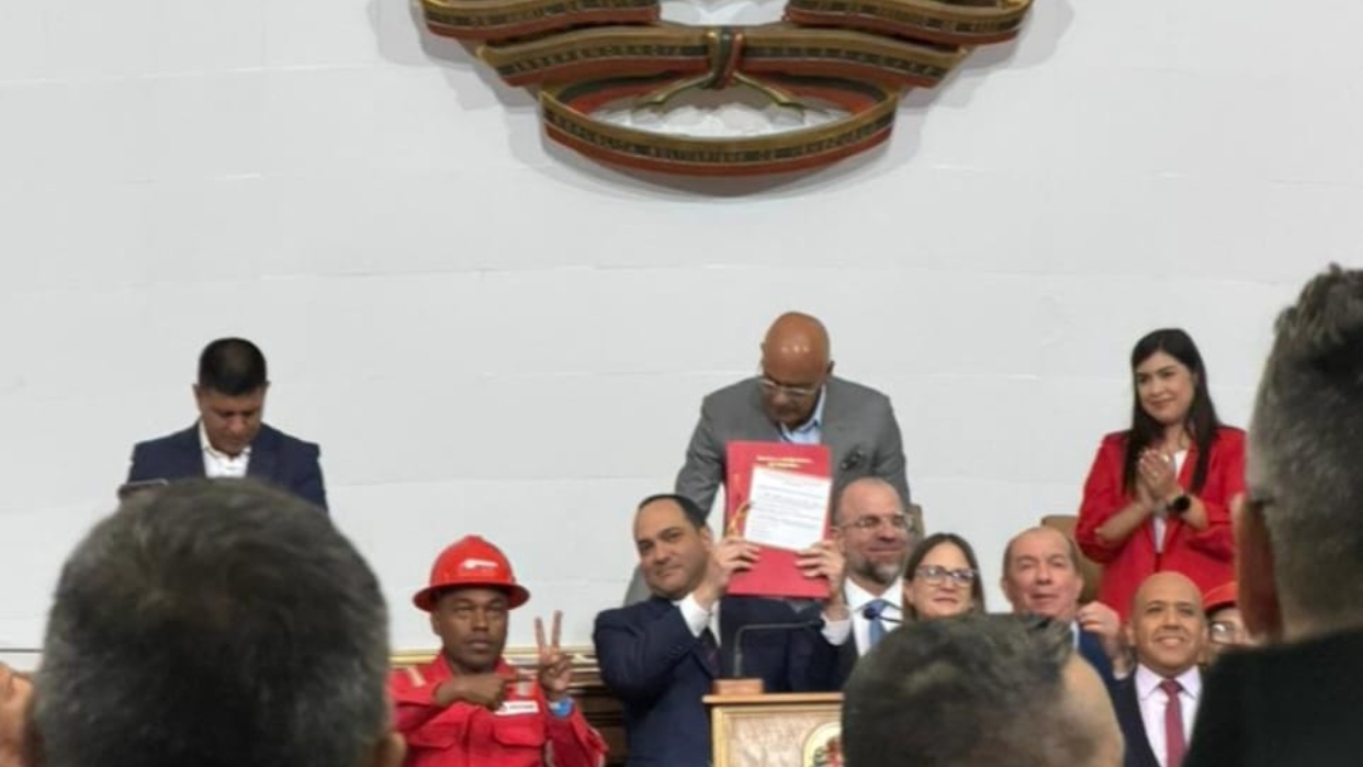 Aprobada por unanimidad reforma parcial de la Ley Orgánica de Hidrocarburos