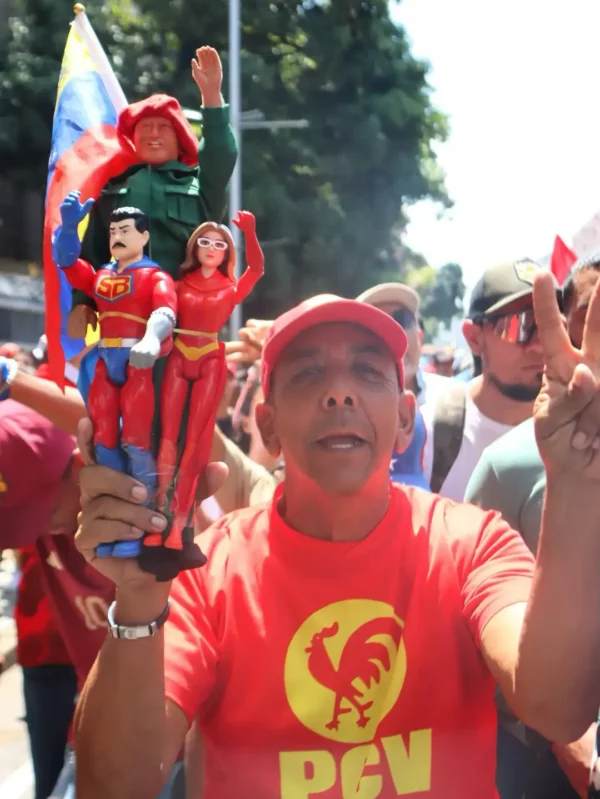 (+Fotos) Pueblo venezolano se moviliza en Caracas en la gran marcha por ...